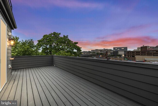 Building Photo - 4319 Harrison St NW