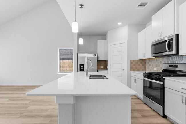 Building Photo - 5403 Kingdom Heights Blvd