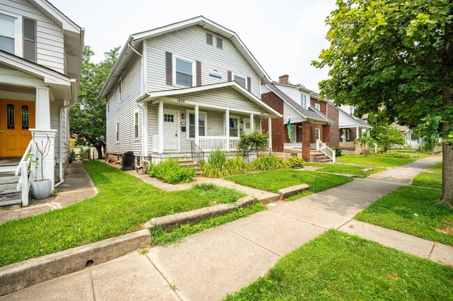 Building Photo - 1429 N 6th St