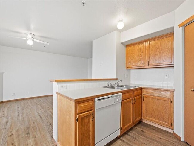 Building Photo - 6305 Chapel Hill Blvd