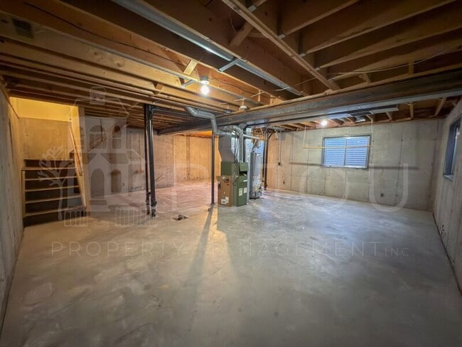 Building Photo - 3498 Mountainside Dr