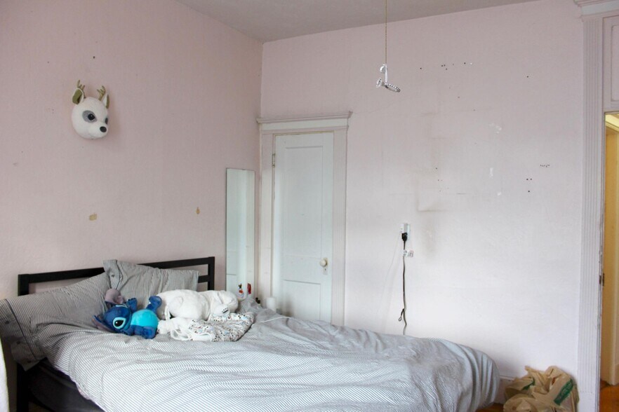 Building Photo - 465 Park