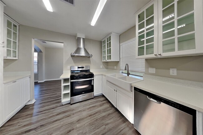 Building Photo - 5418 Gosforth Dr