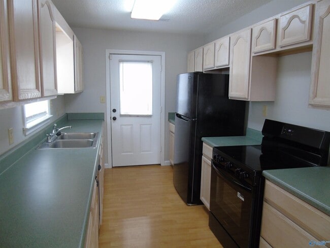 Building Photo - 1503 Rison Ave NE