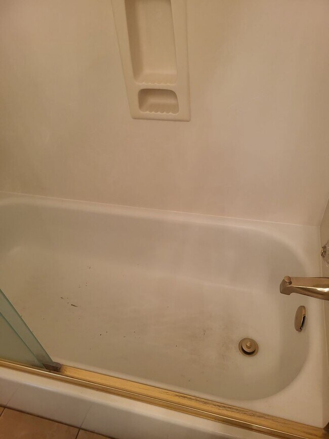 Building Photo - 5049 Pine Lake Ct