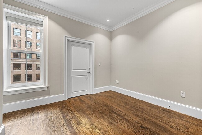 Building Photo - 410 Boylston St