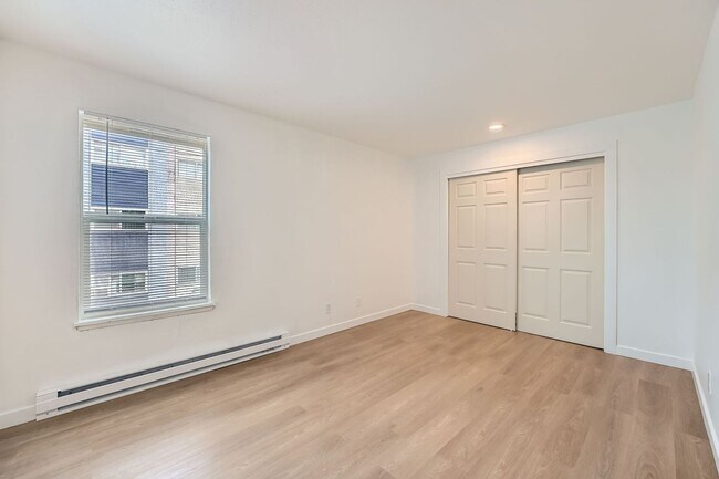 Building Photo - Newly Remodeled 2bed/1bath Apartment in White Center!