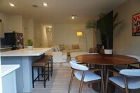 Building Photo - 385 NW 9th St