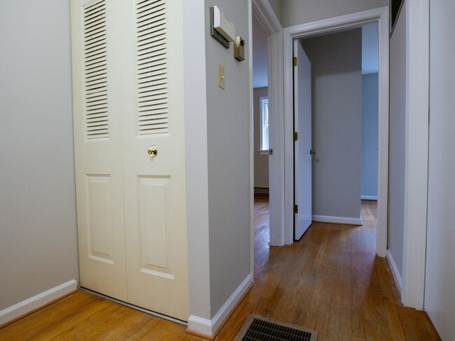 Building Photo - 4-Bedroom Home in Midlothian