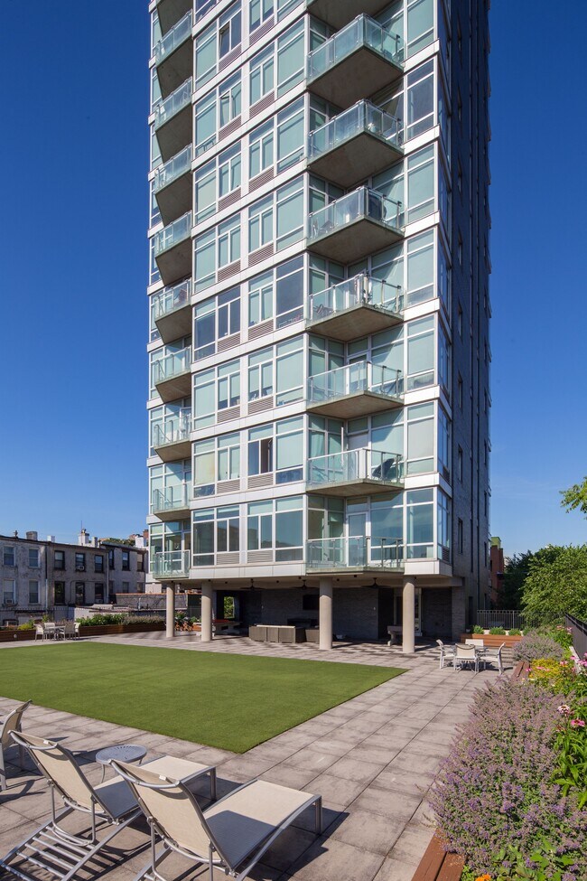 Building Photo - 163 Washington Ave