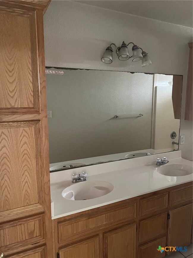 Building Photo - 1809 N W S Young Dr