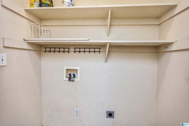 Building Photo - 2307 3rd Ave S