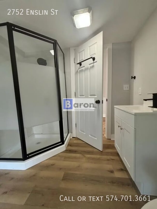 Building Photo - 2752 Enslin St