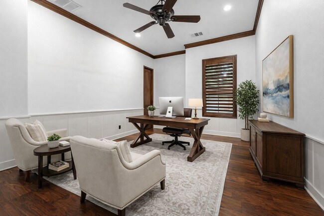 Building Photo - Elevated Executive Living in Lake Forest