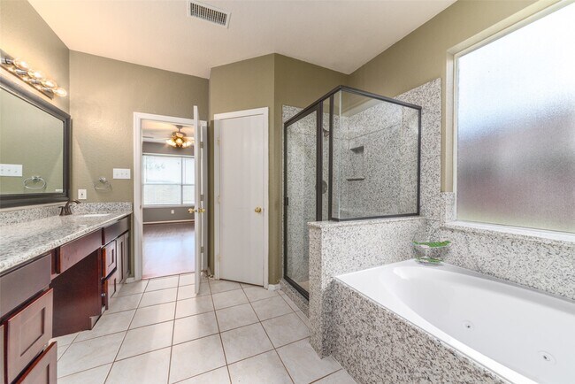 Building Photo - 8406 Manassas Ln