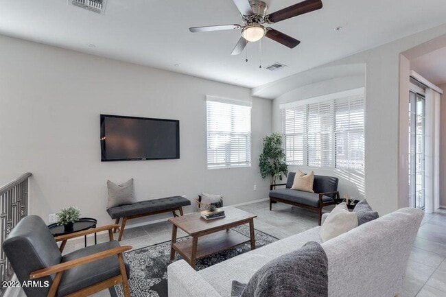 Building Photo - 4763 E Red Oak Ln