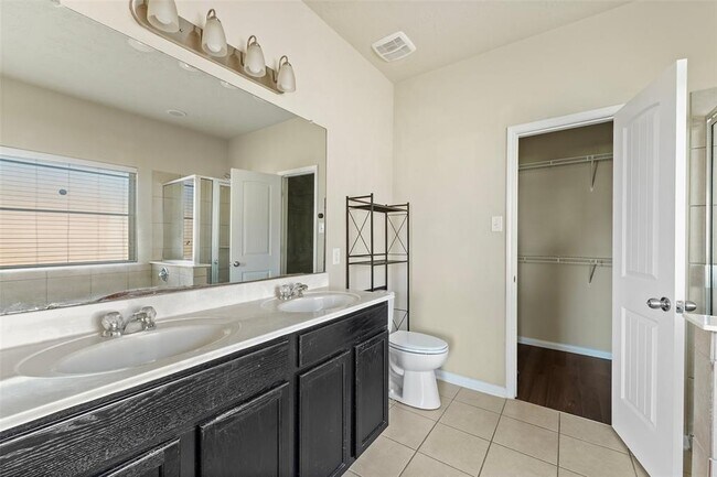 Building Photo - 3203 Bainbridge Hill Ln