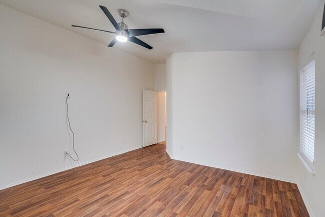 Building Photo - 900 Fenway Park Ct