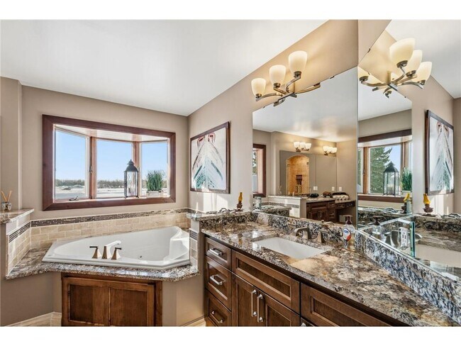 Building Photo - 6111 Kalen Dr