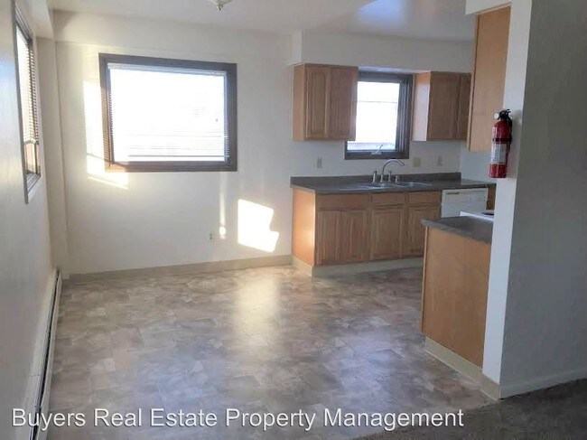 Building Photo - 3701 Richmond Ave