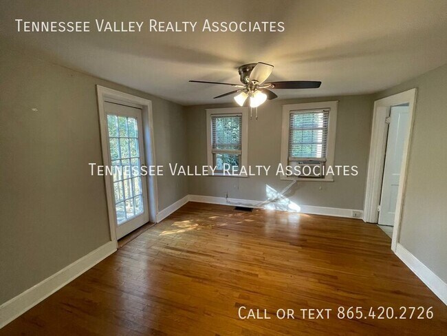 Building Photo - 419 Noelton Dr SW