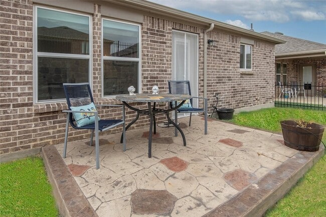 Building Photo - 7633 Rampart Dr