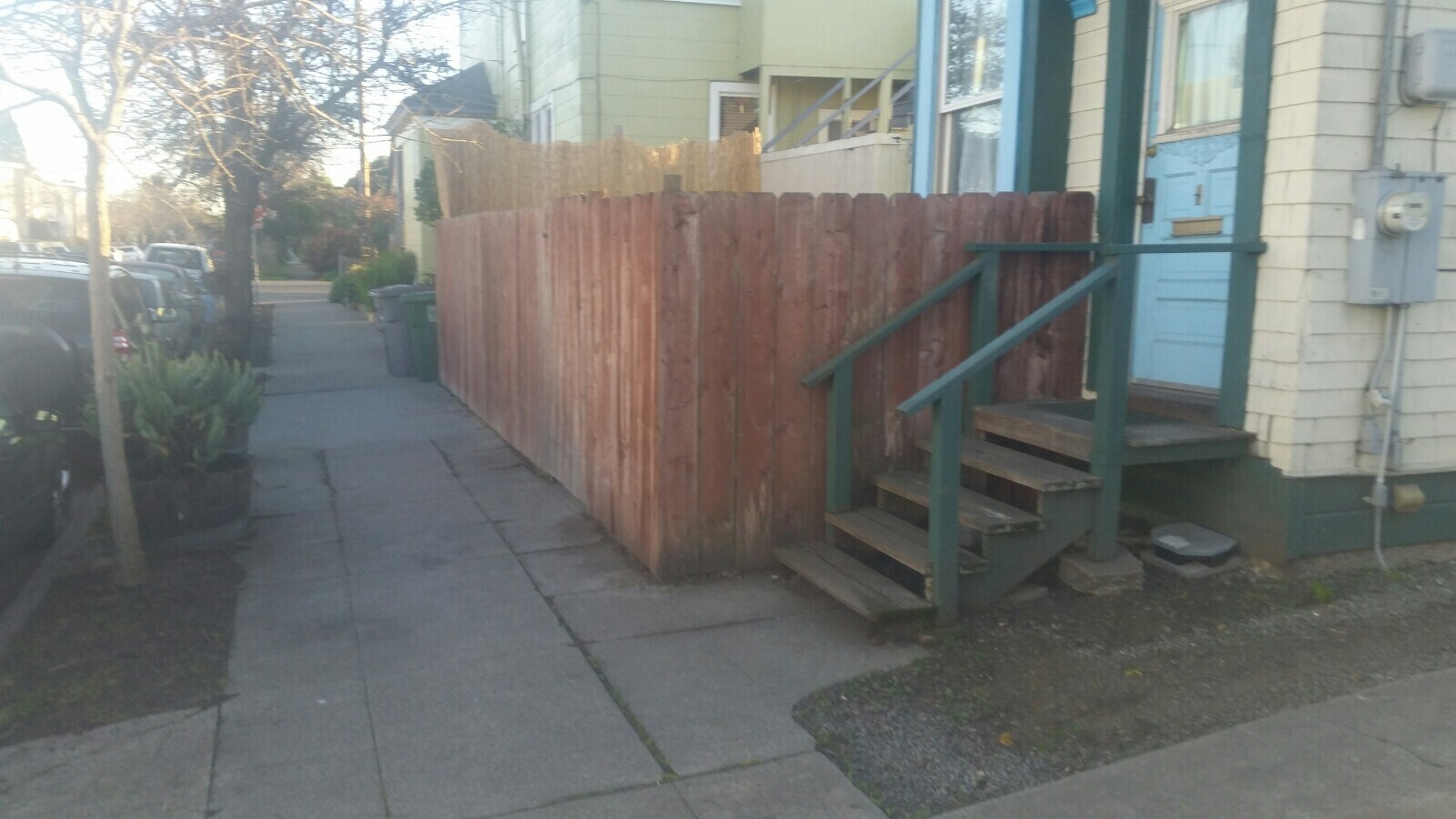 Building Photo - 2144 Bonar St