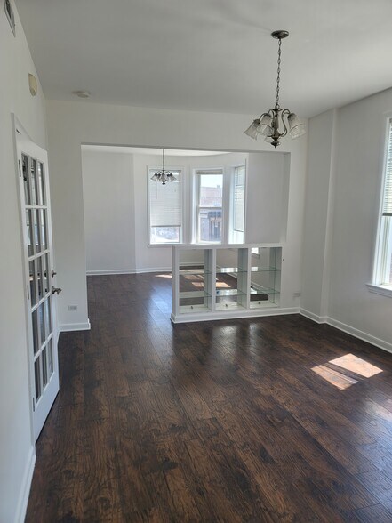 Building Photo - 2024 S Leavitt St