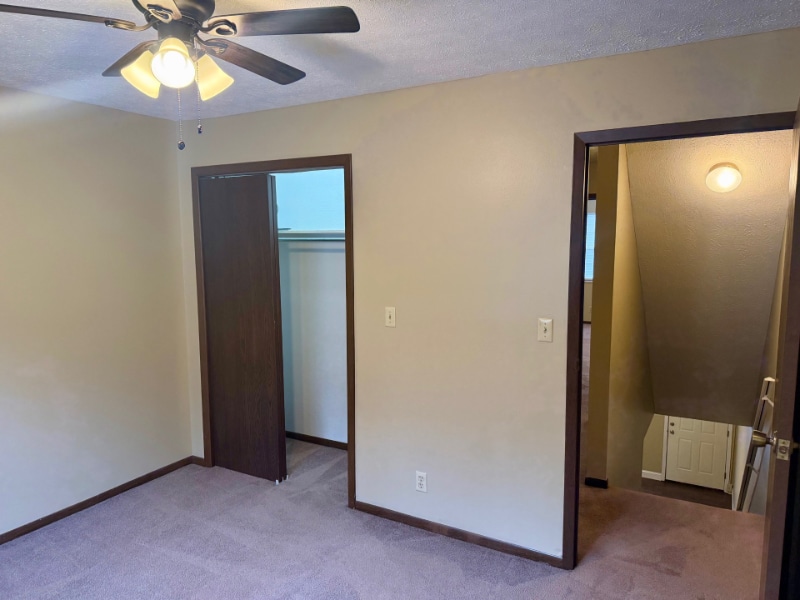 Building Photo - 1616 Spring Valley Dr