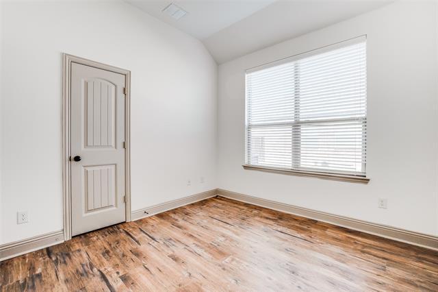 Building Photo - 3005 Guadalupe Dr