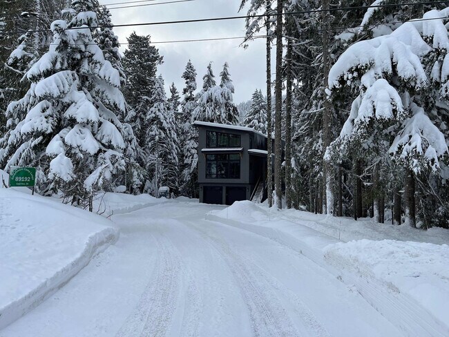 Building Photo - 89192 US-26