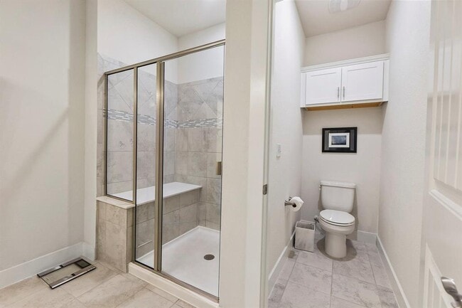 Building Photo - 7505 Belfair Ter