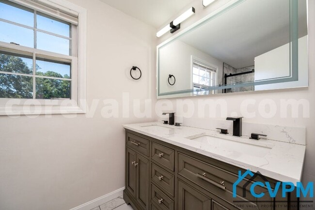 Building Photo - 1715 Tarleton Way