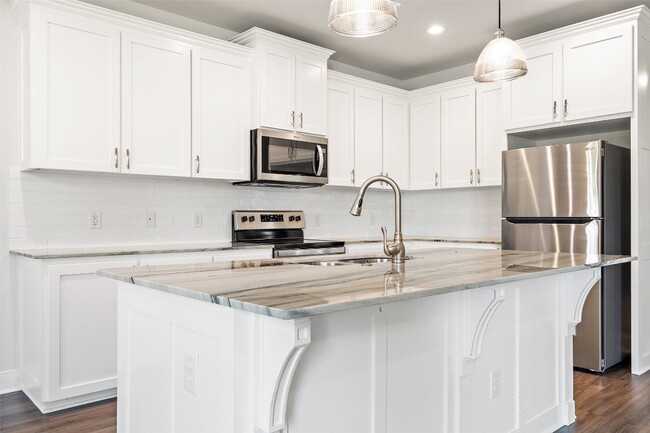 Building Photo - 129 Diamond Head Dr