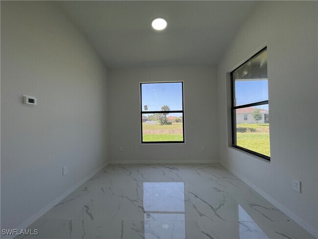 Building Photo - 2614 NW 20th Terrace