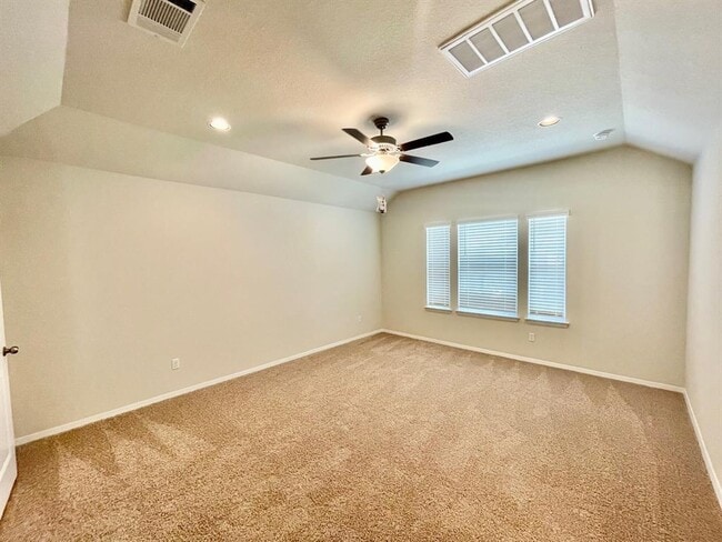 Building Photo - 111 Living Reef Dr