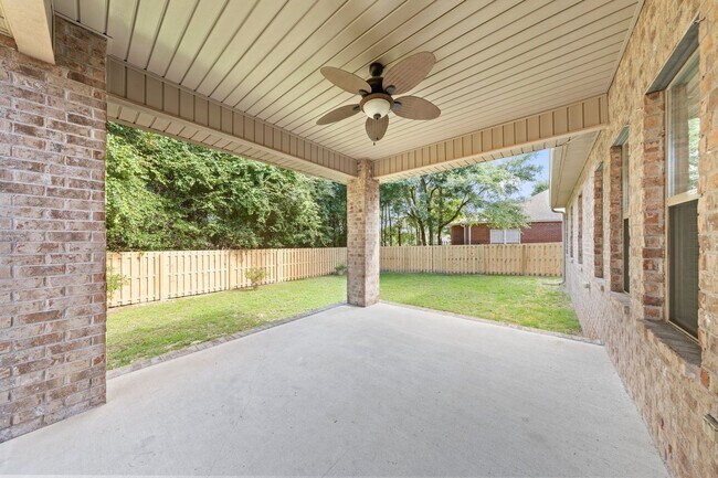 Building Photo - Luxury home in a premier neighborhood!