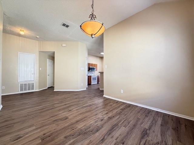 Building Photo - 1107 Alexandria Dr