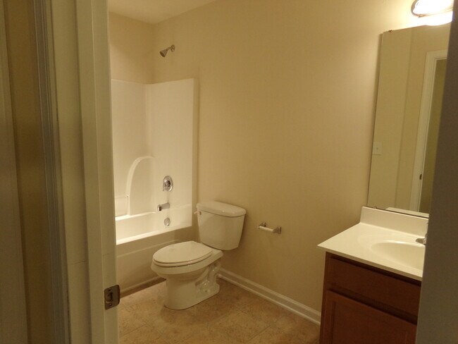 Building Photo - Coming Soon – Available November 1st! Spac...