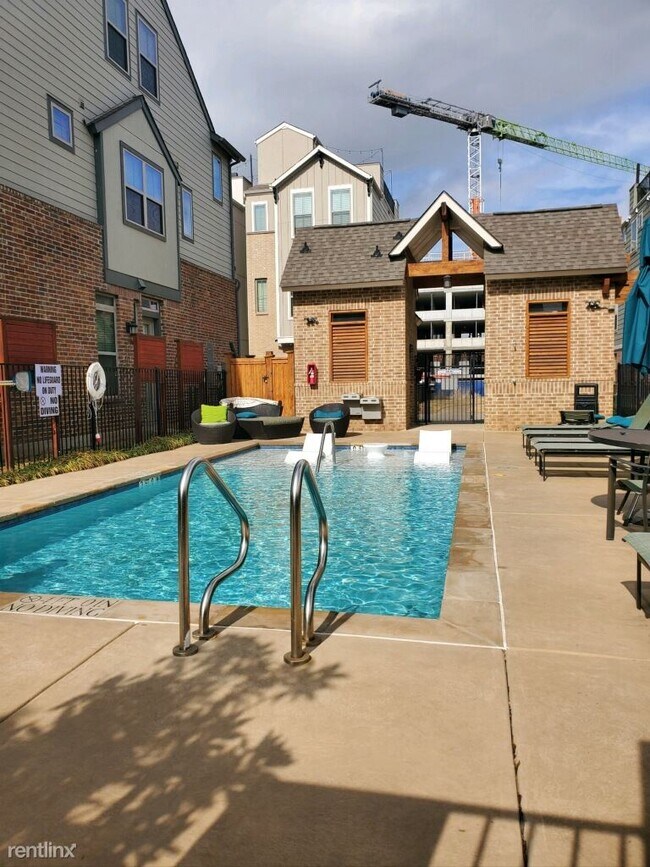 Building Photo - 2 br, 2.5 bath House - 1044 Manacor Lane