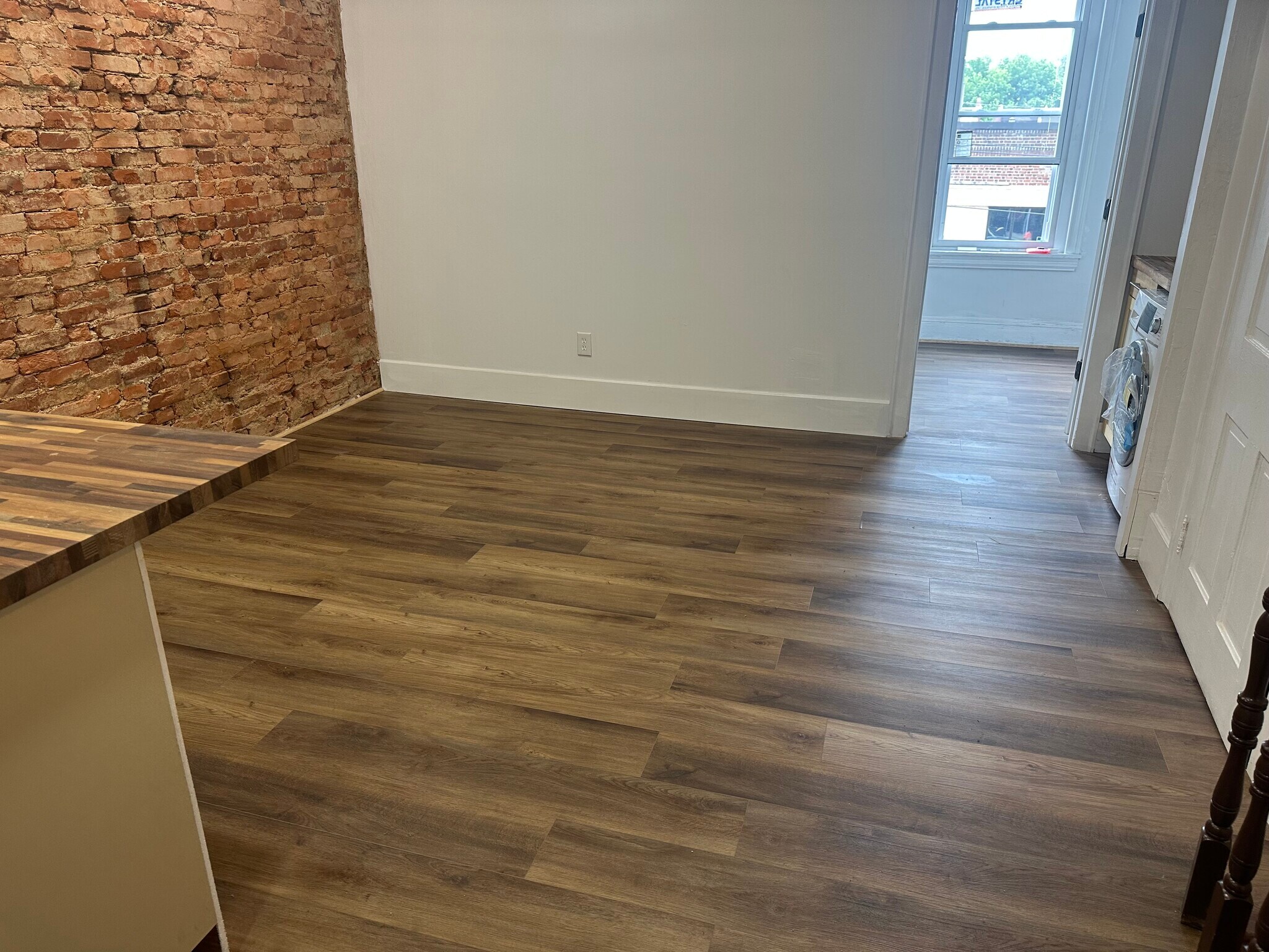 Family Room - 5018 Wayne Ave