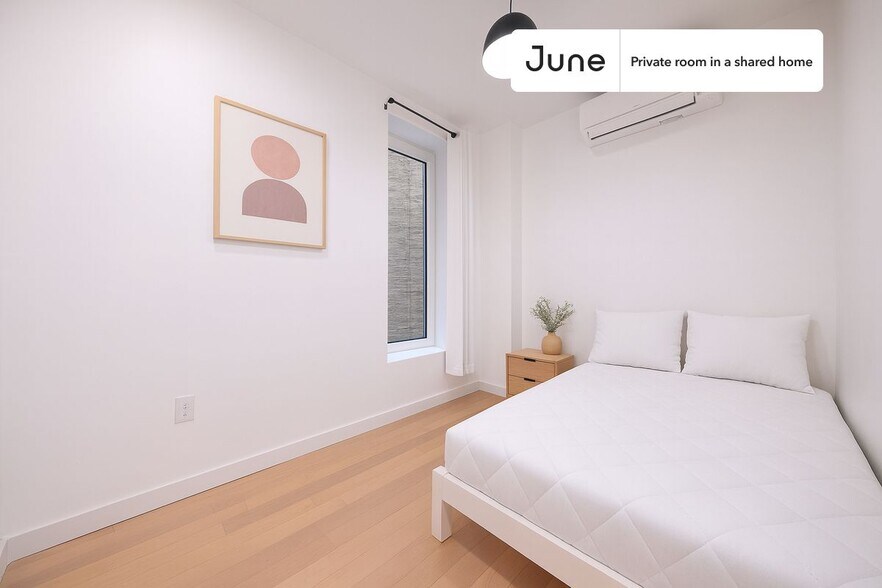 Primary Photo - Room in Shared 4 bed/2 bath home