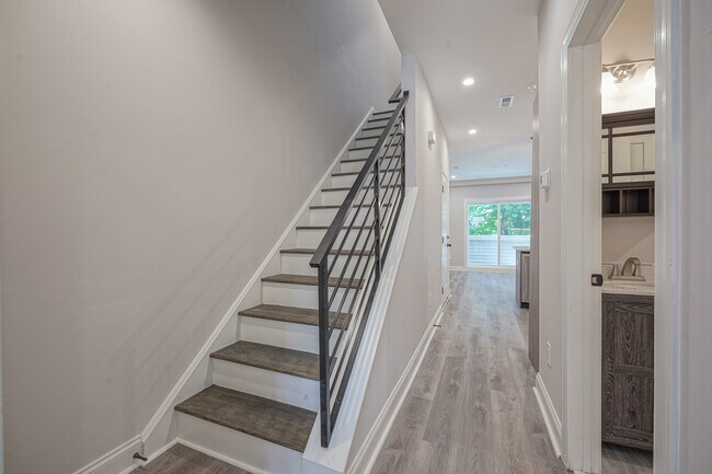 Building Photo - 1725 N Gratz St