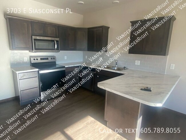 Building Photo - 3703 E Siasconset Pl