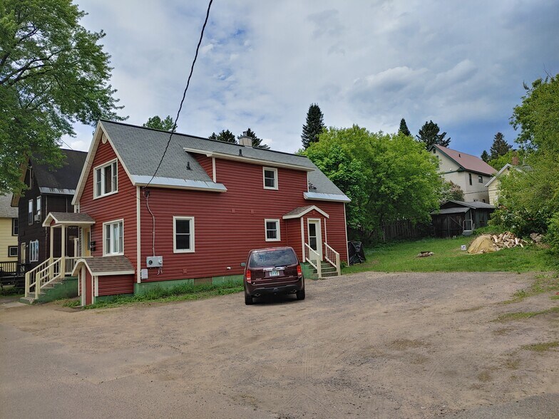 East side of house & parking - 835 Warren St