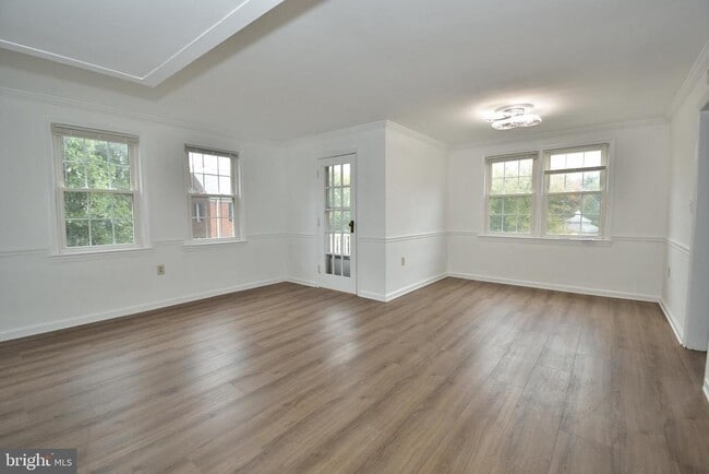 Building Photo - 1302 Belle View Blvd