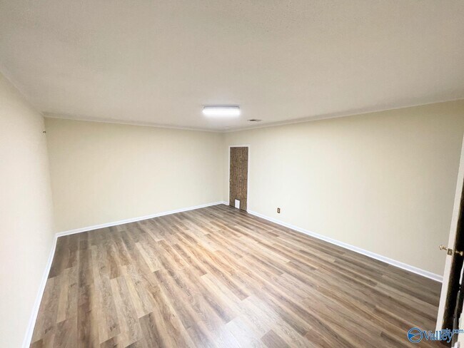 Building Photo - 6659 Steeplechase Dr NW