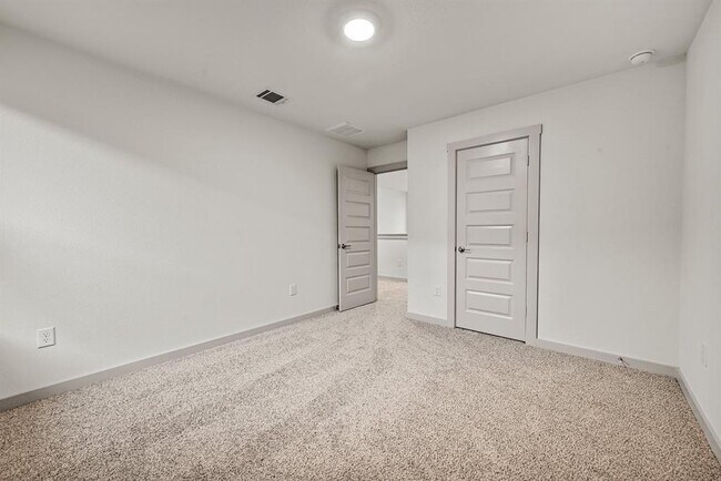 Building Photo - 7902 Linda Michelle Ln