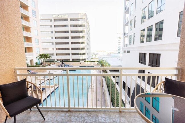 Building Photo - 1350 Main St