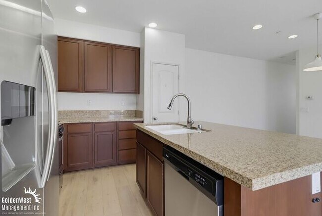 Building Photo - Modern 2Bdm 2Ba Condo in Desirable Chula Vista Community!